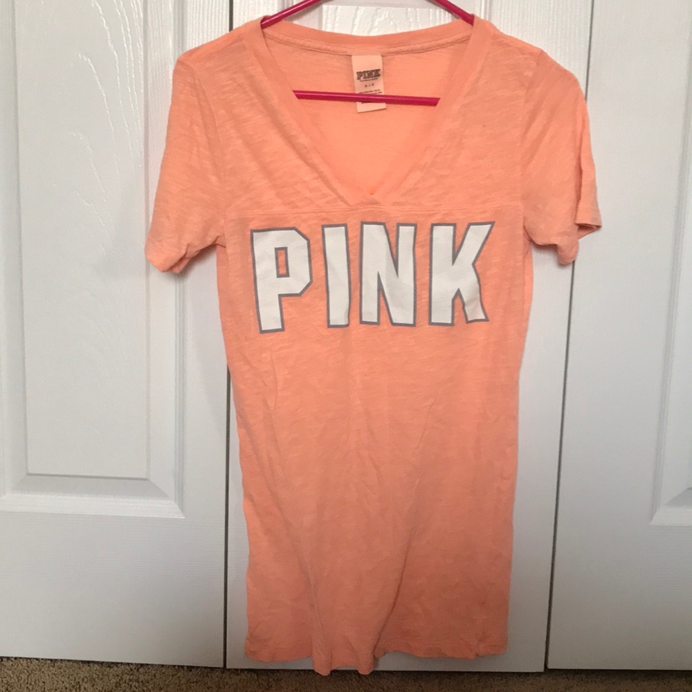 pink shirt